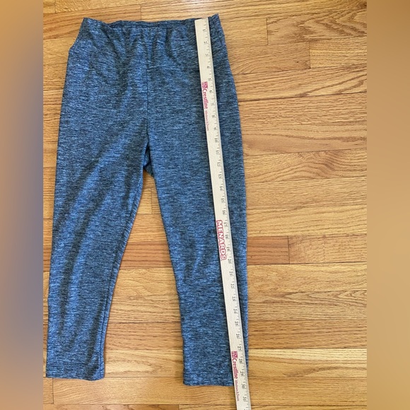 No boundaries Cropped Leggings Juniors M(7-9) Gray Soft Women’s - Picture 5 of 5